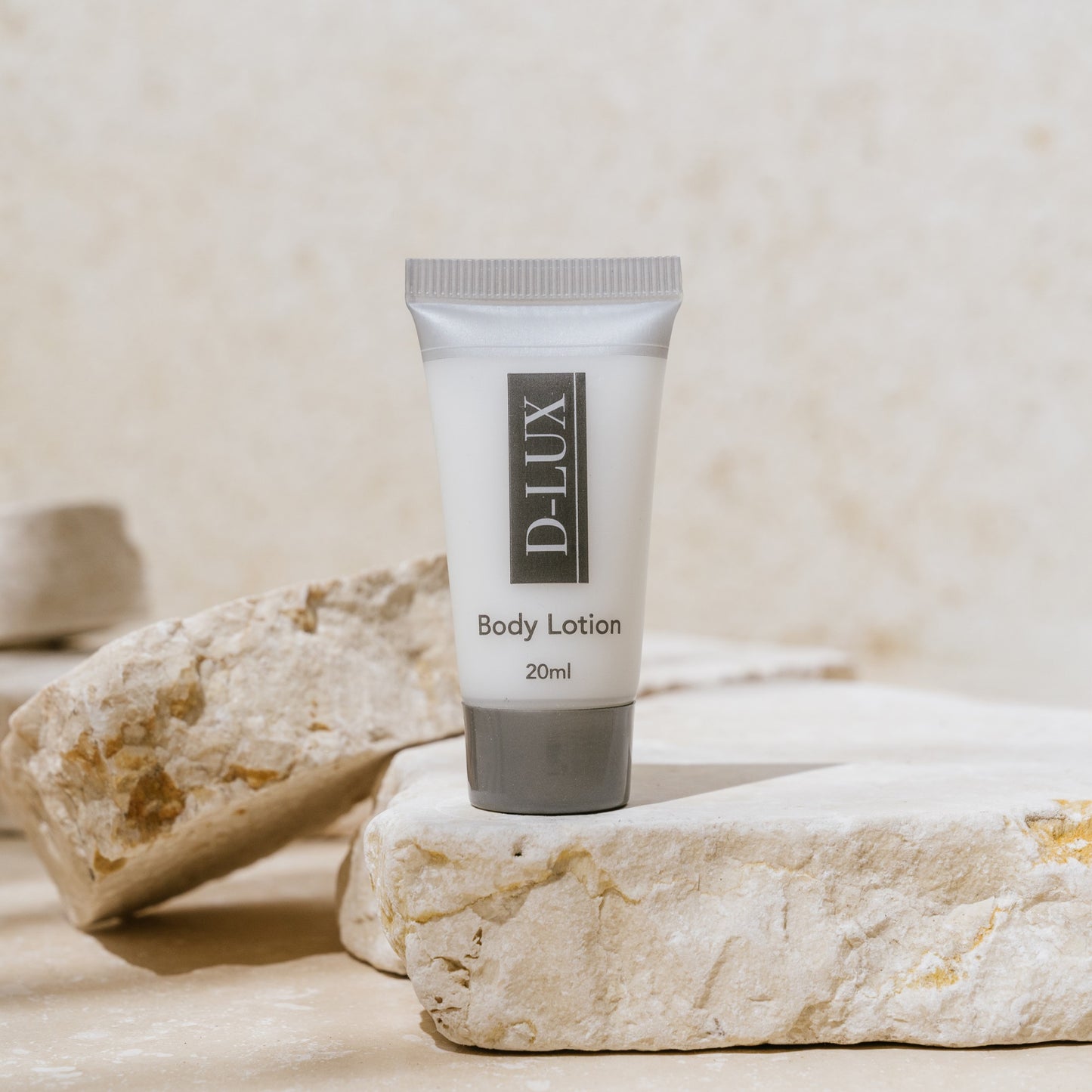 DLUX-D20 D-LUX Body Lotion 20Ml (400)